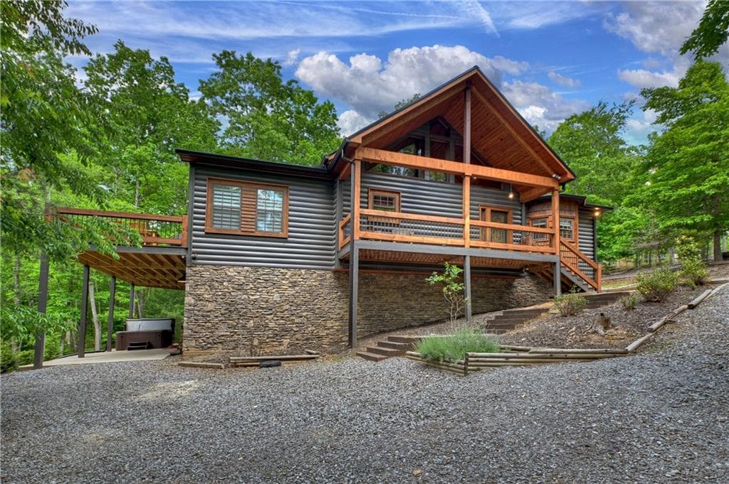 4 bedroom, 3 bathroom, 3,542 sq ft single family residence for sale at 346 Logan Drive, Mineral Bluff, GA 30559