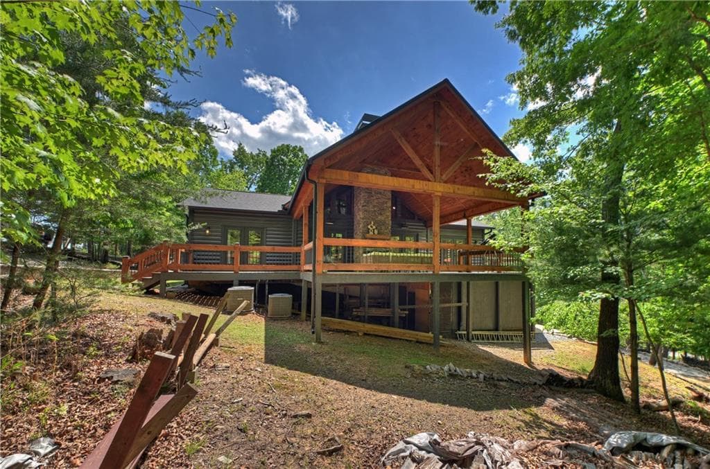 4 bedroom, 3 bathroom, 3,542 sq ft single family residence for sale at 346 Logan Drive, Mineral Bluff, GA 30559 — photo 5