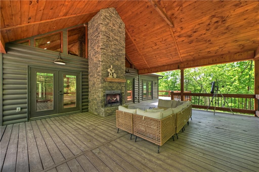 4 bedroom, 3 bathroom, 3,542 sq ft single family residence for sale at 346 Logan Drive, Mineral Bluff, GA 30559 — photo 8