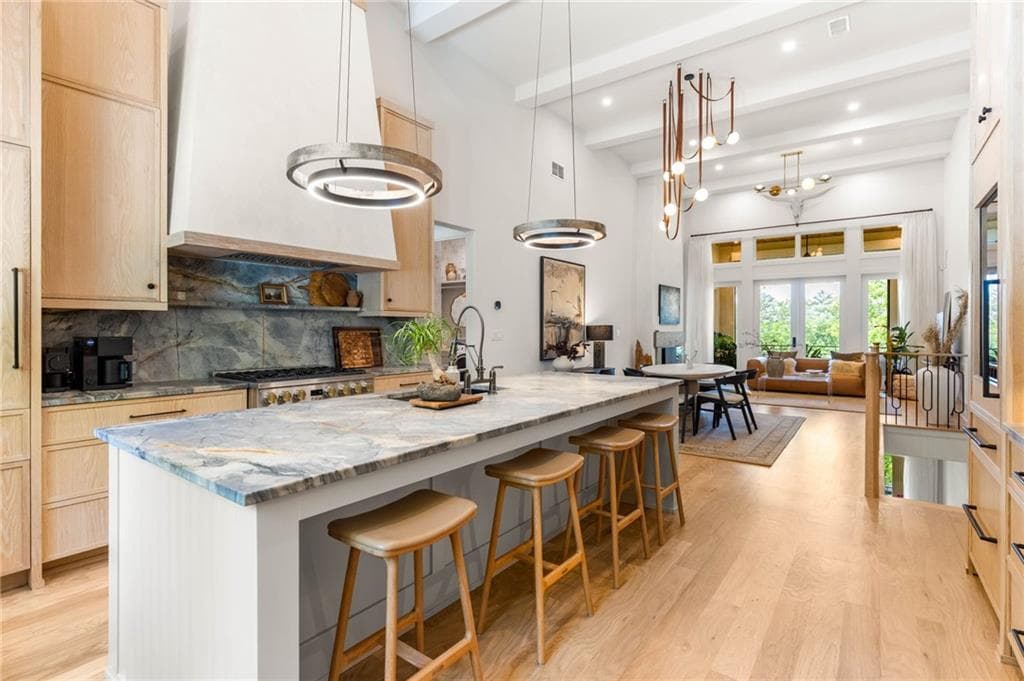 3 bedroom, 5 bathroom, 2,750 sq ft townhouse under contract at 1172 Lupo Loop, Chattahoochee Hills, GA 30268 — photo 3