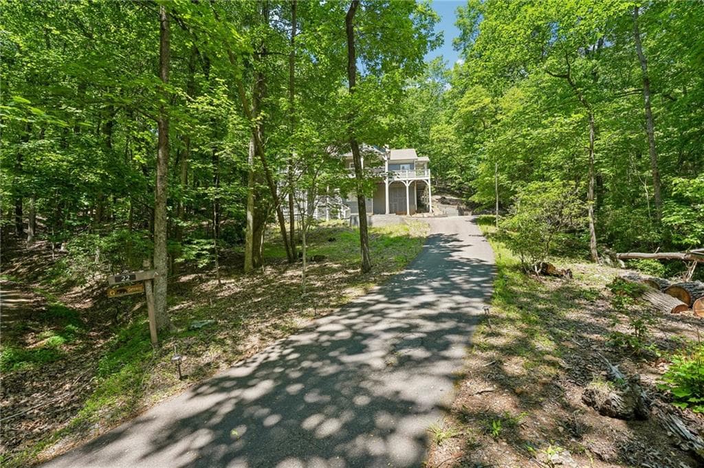 3 bedroom, 3 bathroom, 1,846 sq ft single family residence for sale at 22 Windflower Drive, Big Canoe, GA 30143 — photo 7