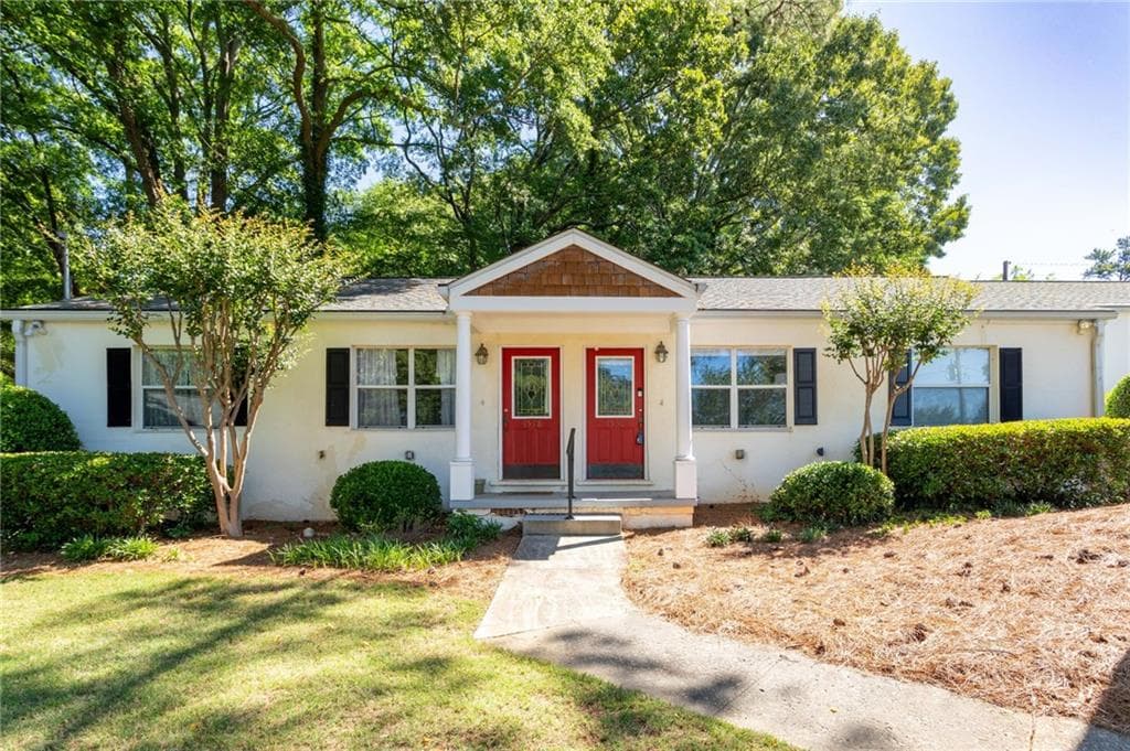 2 bedroom, 1 bathroom, 702 sq ft condominium sold at 1530 Stone Gate Lane, Atlanta, GA 30317