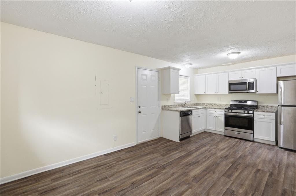 3 bedroom, 1 bathroom, 1,825 sq ft single family residence for sale at 1608 W Austin Road, Decatur, GA 30032 — photo 10