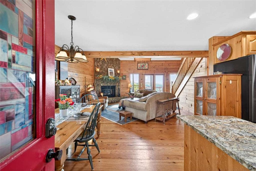 2 bedroom, 3 bathroom, 1,576 sq ft single family residence for sale at 95 Scenic Way, Ellijay, GA 30540 — photo 9