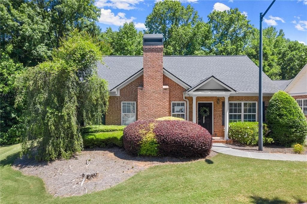 2 bedroom, 2 bathroom, 1,516 sq ft condominium sold at 3361 Raes Creek Road 8, Marietta, GA 30008