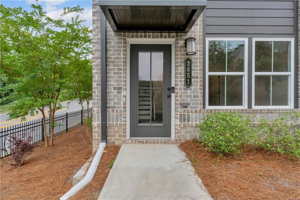 2 bedroom, 4 bathroom, 1,280 sq ft townhouse for sale at 2651 Stream Terrace, Atlanta, GA 30318 — photo 7