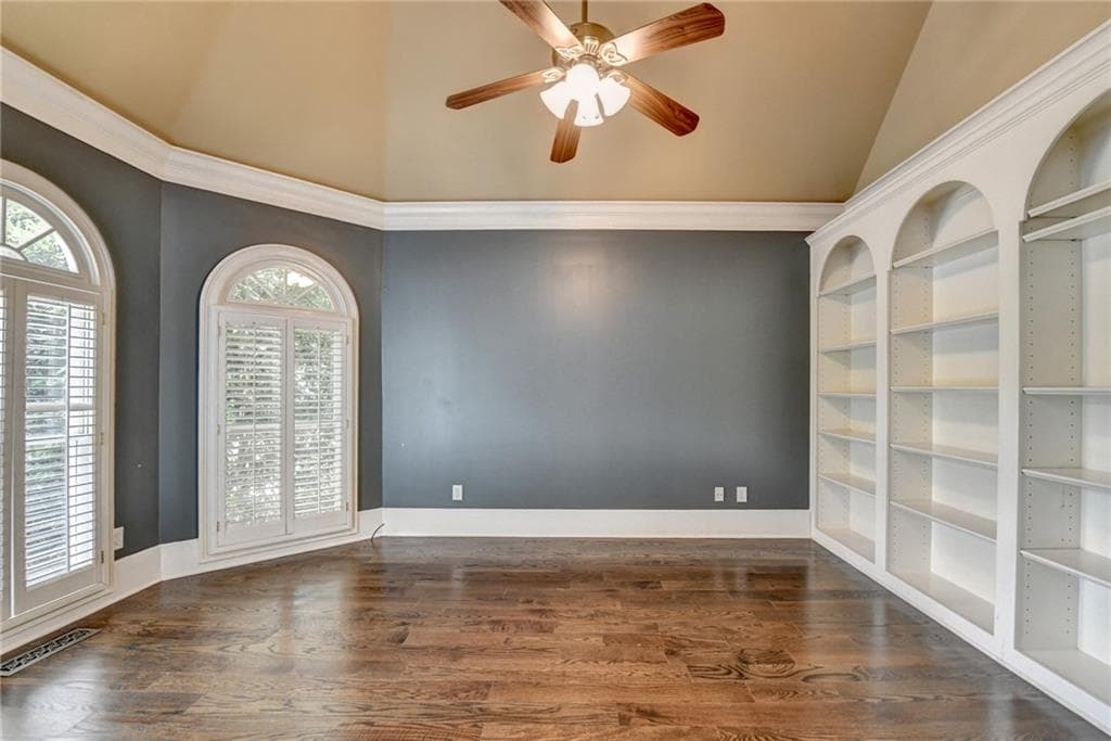 4 bedroom, 5 bathroom, 4,567 sq ft single family residence under contract at 4030 Newgate Court, Alpharetta, GA 30022 — photo 6