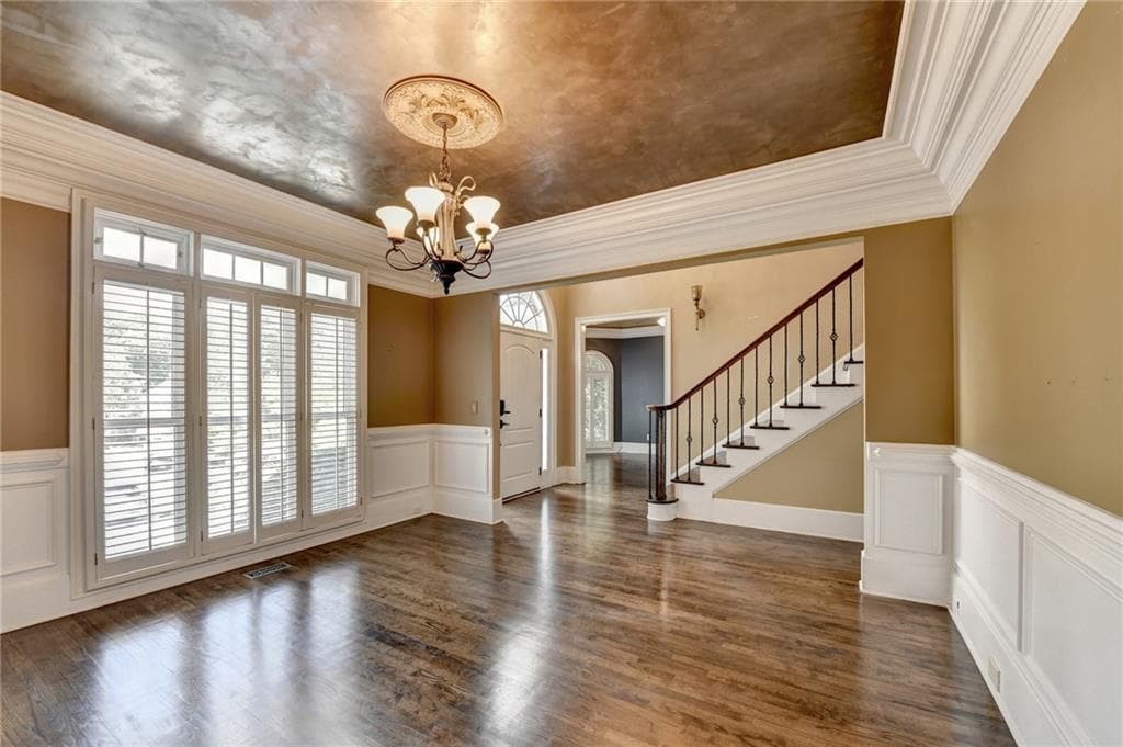 4 bedroom, 5 bathroom, 4,567 sq ft single family residence under contract at 4030 Newgate Court, Alpharetta, GA 30022 — photo 7