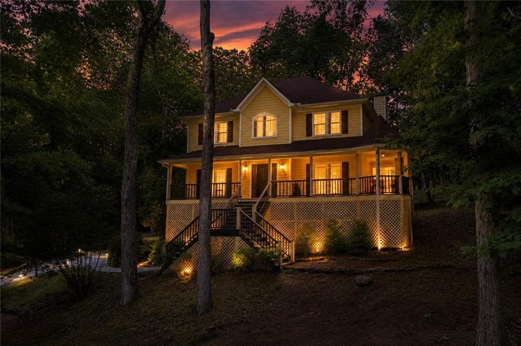 4 bedroom, 3 bathroom, 3,640 sq ft single family residence for sale at 232 Nacoochee Drive, Woodstock, GA 30188