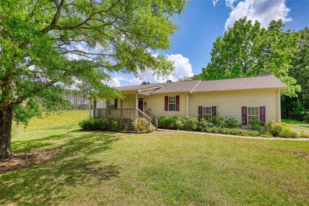 3 bedroom, 3 bathroom, 2,352 sq ft single family residence for sale at 2643 Macedonia Road, Franklin, GA 30217 — photo 1 of 67