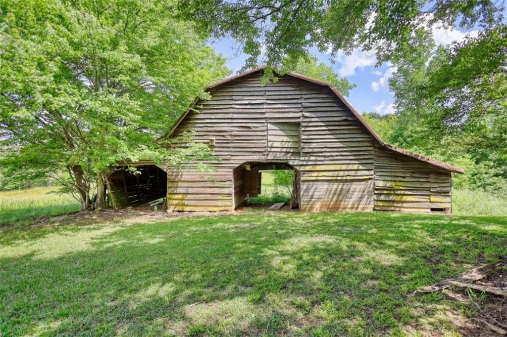 3 bedroom, 3 bathroom, 2,352 sq ft single family residence for sale at 2643 Macedonia Road, Franklin, GA 30217 — photo 10