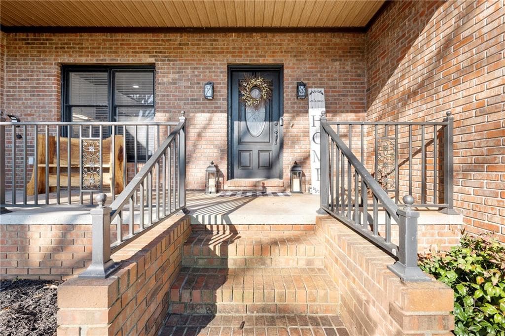 4 bedroom, 5 bathroom, 2,900 sq ft single family residence for sale at 95 farmers academy Road, Martin, GA 30557 — photo 4