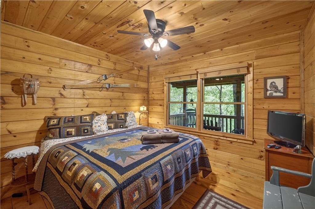 2 bedroom, 1 bathroom, 672 sq ft single family residence for sale at 203 Mountain View Drive, Cherry Log, GA 30522 — photo 10