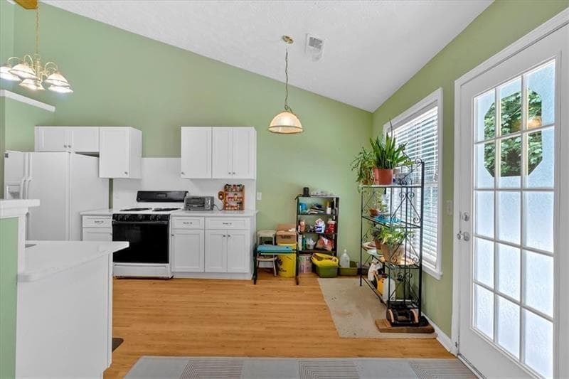 3 bedroom, 2 bathroom, 1,798 sq ft single family residence for sale at 322 London Lane, Hiram, GA 30141 — photo 8