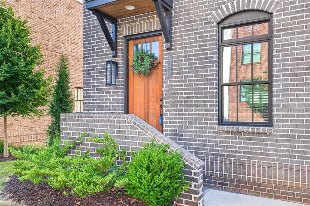 4 bedroom, 5 bathroom, 3,152 sq ft townhouse for sale at 340 Sugarview Road, Sugar Hill, GA 30518 — photo 3