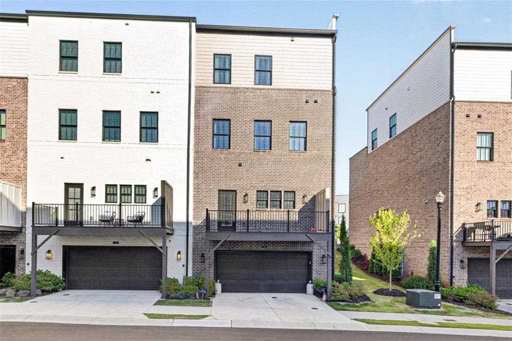 4 bedroom, 5 bathroom, 3,152 sq ft townhouse for sale at 340 Sugarview Road, Sugar Hill, GA 30518 — photo 4