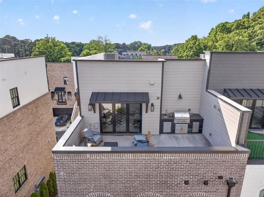 4 bedroom, 5 bathroom, 3,152 sq ft townhouse for sale at 340 Sugarview Road, Sugar Hill, GA 30518 — photo 8