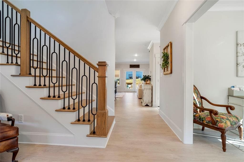 3 bedroom, 3 bathroom, 2,324 sq ft single family residence for sale at 564 Old Airport Road, Commerce, GA 30530 — photo 3