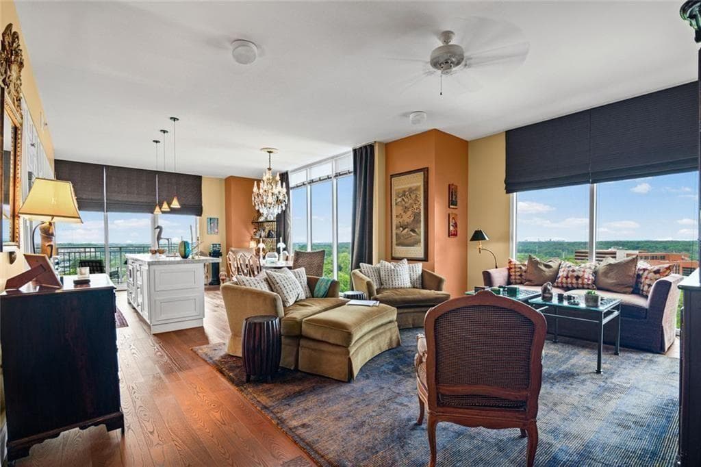 3 bedroom, 3 bathroom, 1,700 sq ft condominium sold at 1820 Peachtree Street 1415, Atlanta, GA 30309