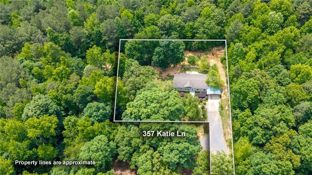 3 bedroom, 2 bathroom, 1,568 sq ft single family residence for sale at 357 Katie Lane, Chatsworth, GA 30705 — photo 5