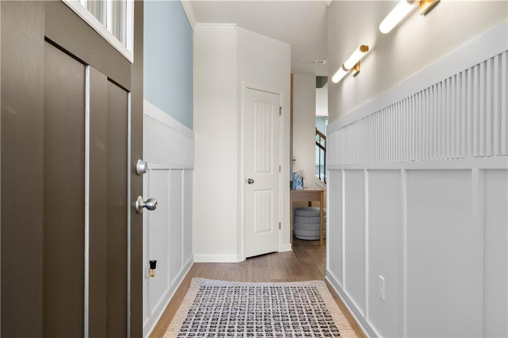 3 bedroom, 3 bathroom, 1,849 sq ft townhouse for sale at 239 Abbotts Crossing Circle, Conyers, GA 30094 — photo 4