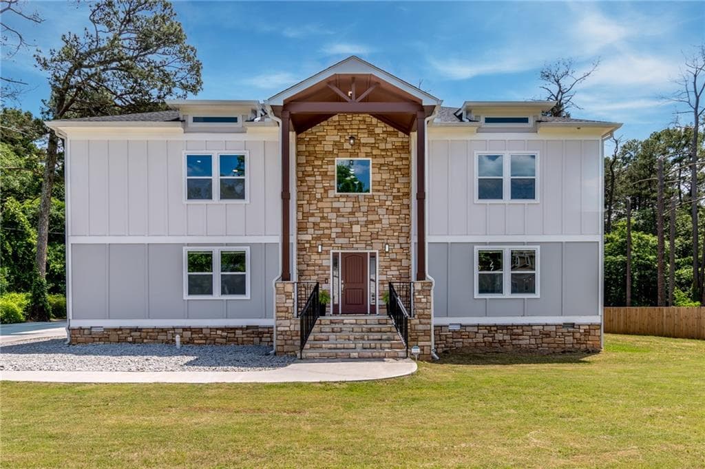 5 bedroom, 6 bathroom, 4,056 sq ft single family residence for sale at 2369 Mcafee Road, Decatur, GA 30032 — photo 2