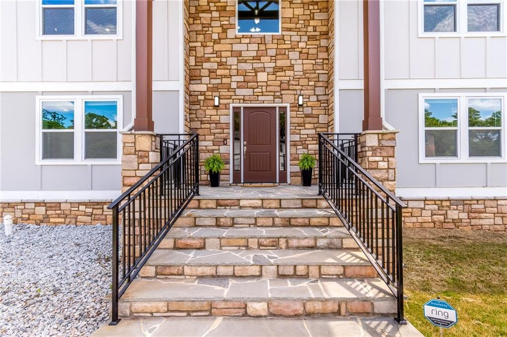 5 bedroom, 6 bathroom, 4,056 sq ft single family residence for sale at 2369 Mcafee Road, Decatur, GA 30032 — photo 4