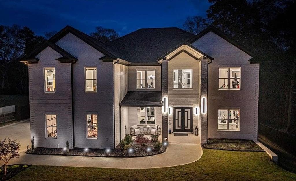 5 bedroom, 7 bathroom, 5,961 sq ft single family residence for sale at 1017 Fleeman Road, Hoschton, GA 30548 — photo 2