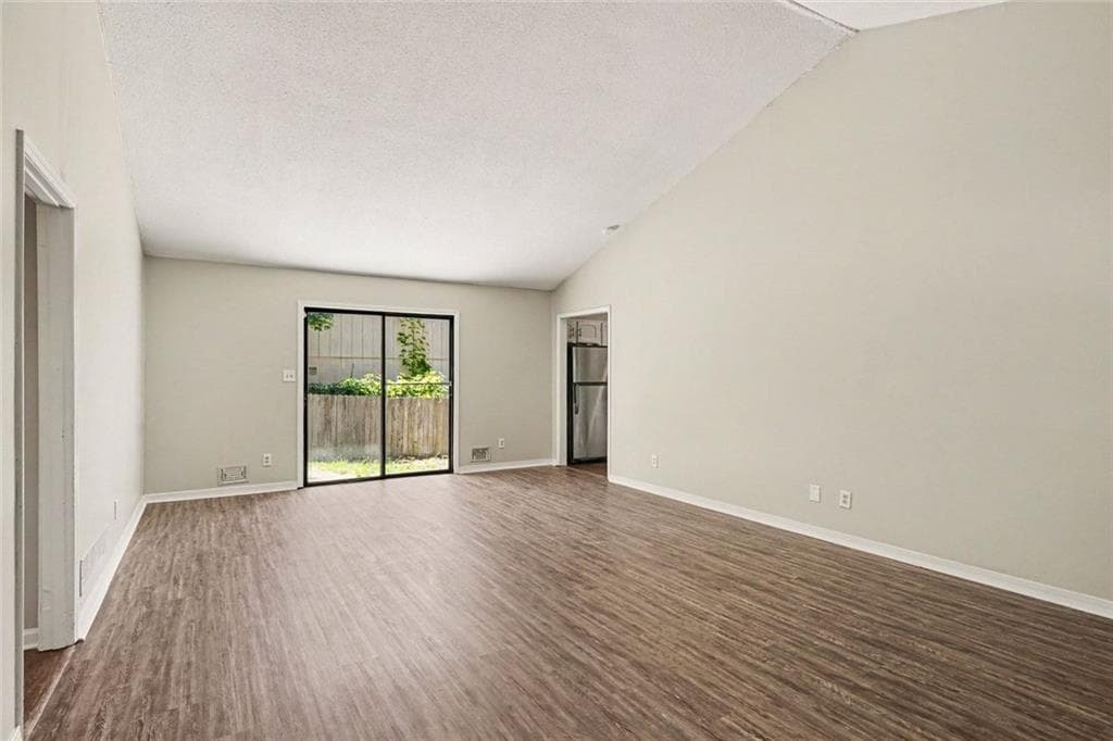 3 bedroom, 2 bathroom, 1,293 sq ft single family residence for sale at 3431 Underwood Court, Conyers, GA 30013 — photo 7