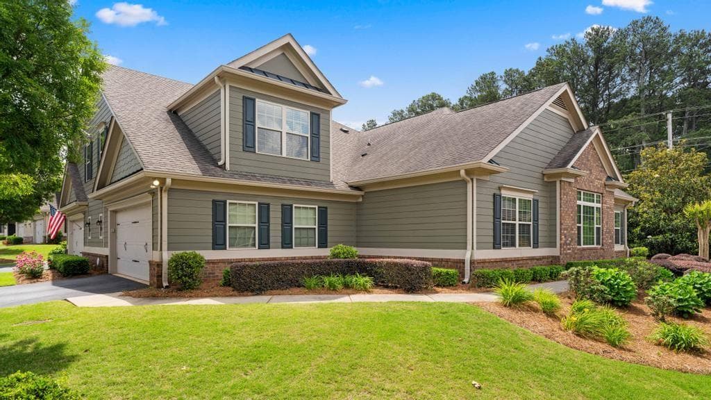 3 bedroom, 3 bathroom, 2,146 sq ft condominium under contract at 1610 Bluestone Drive, Cumming, GA 30041 — photo 4