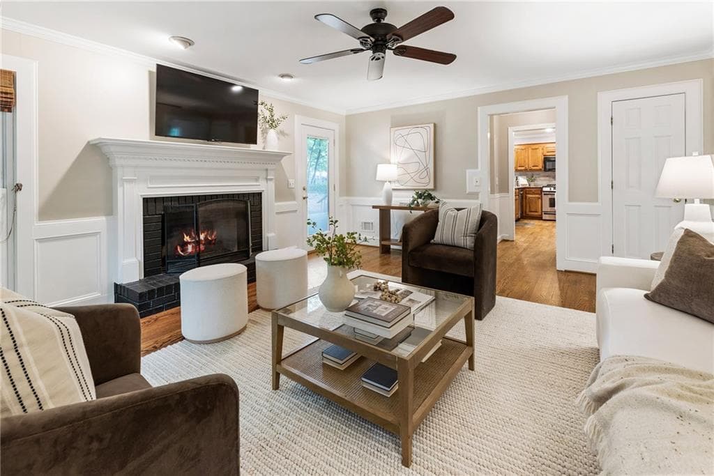 4 bedroom, 3 bathroom, 3,516 sq ft single family residence for sale at 740 Windsor Court, Alpharetta, GA 30009 — photo 5