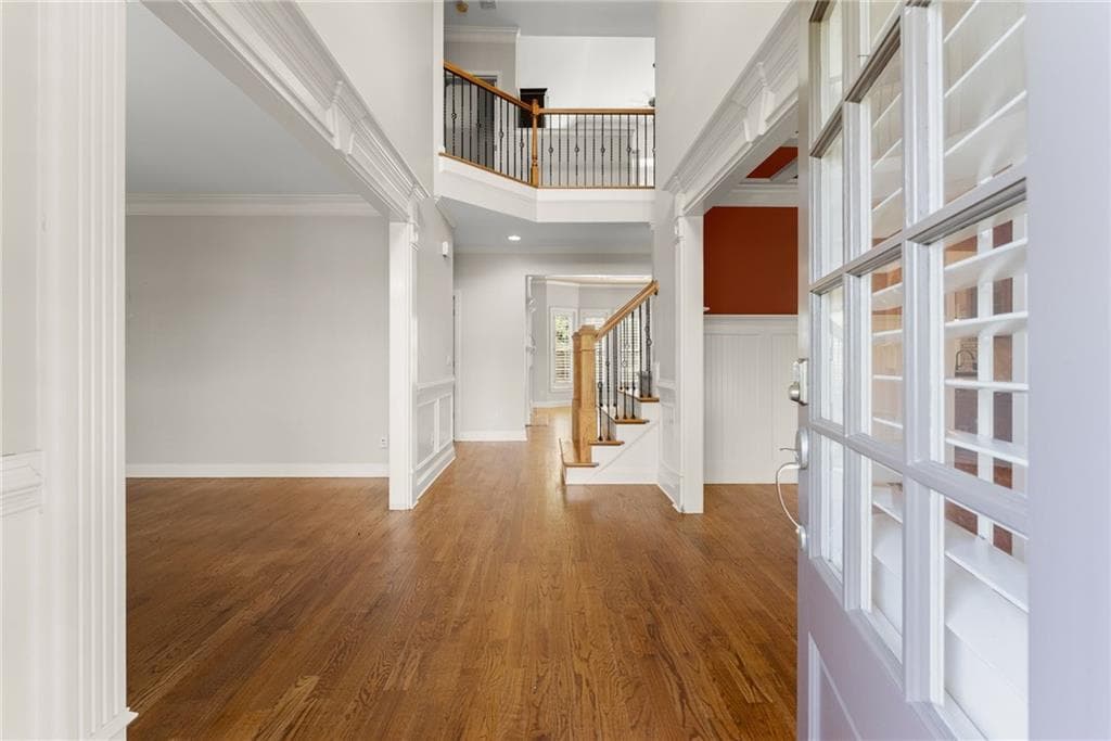 5 bedroom, 4 bathroom, 3,765 sq ft single family residence under contract at 7405 Lazy Hammock Way, Flowery Branch, GA 30542 — photo 3