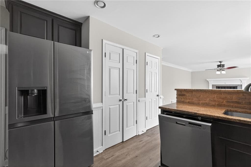 4 bedroom, 3 bathroom, 2,308 sq ft single family residence for rent at 625 Harbor Bay Drive, Lawrenceville, GA 30045 for $2,500 a month — photo 4