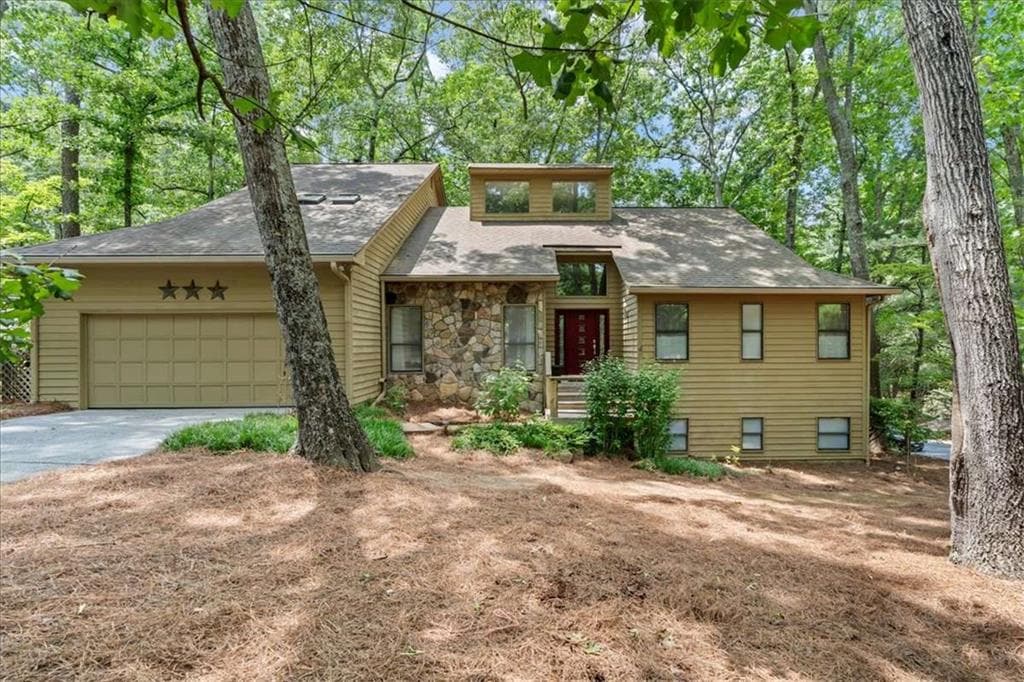 4262 Loch Highland Parkway, Roswell, GA 30075 — most recent listing photo
