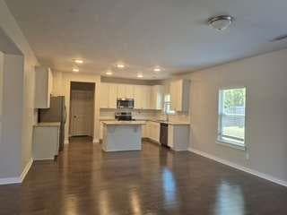 4 bedroom, 3 bathroom, 2,599 sq ft single family residence for sale at 3213 Camden Court, South Fulton, GA 30349 — photo 4