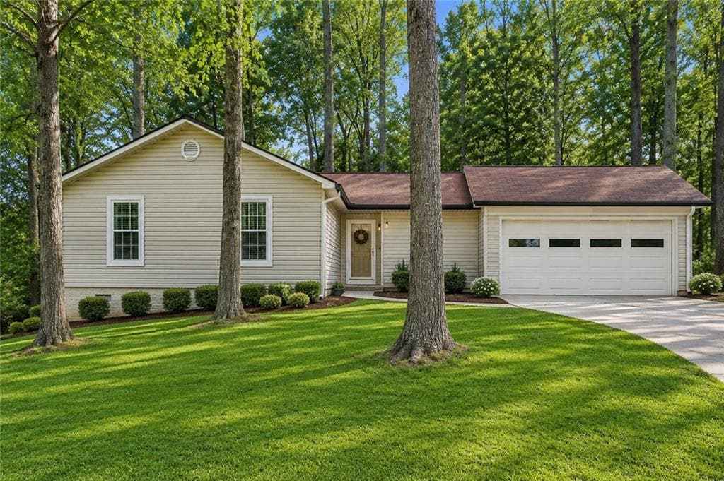 3 bedroom, 2 bathroom, 1,392 sq ft single family residence sold at 1528 Corbin Place, Marietta, GA 30008