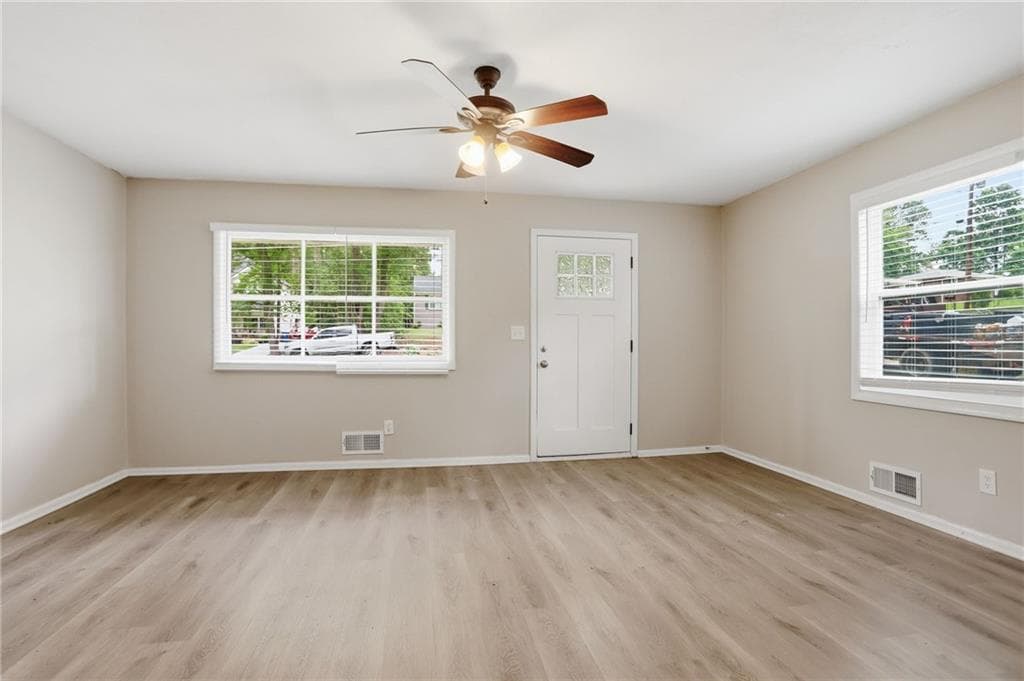 3 bedroom, 2 bathroom, 1,100 sq ft single family residence for sale at 3681 Daisy Drive, Decatur, GA 30032 — photo 10