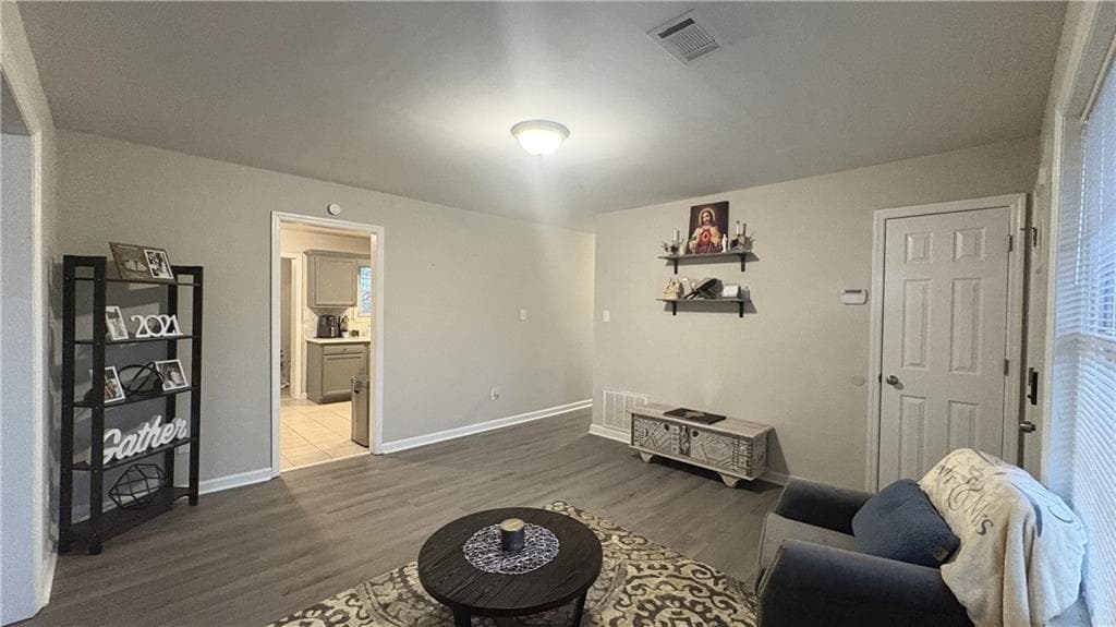 3 bedroom, 2 bathroom, 1,965 sq ft single family residence for sale at 3404 Kensington Drive, Augusta, GA 30906 — photo 6
