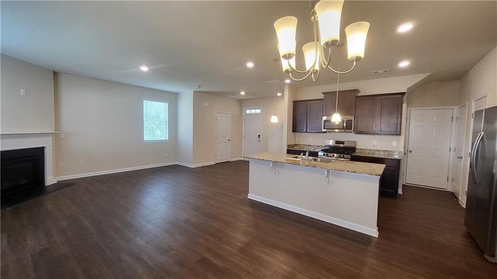 4 bedroom, 3 bathroom, 1,927 sq ft single family residence under contract at 203 Ivey Hollow Circle, Dawsonville, GA 30534 — photo 7