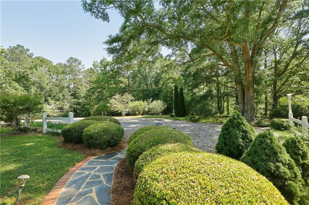 4 bedroom, 5 bathroom, 3,345 sq ft single family residence under contract at 3845 Hwy 82 South, Statham, GA 30666 — photo 3