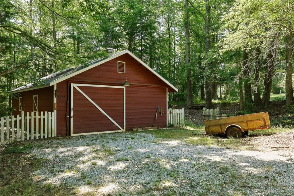 4 bedroom, 5 bathroom, 3,345 sq ft single family residence under contract at 3845 Hwy 82 South, Statham, GA 30666 — photo 4