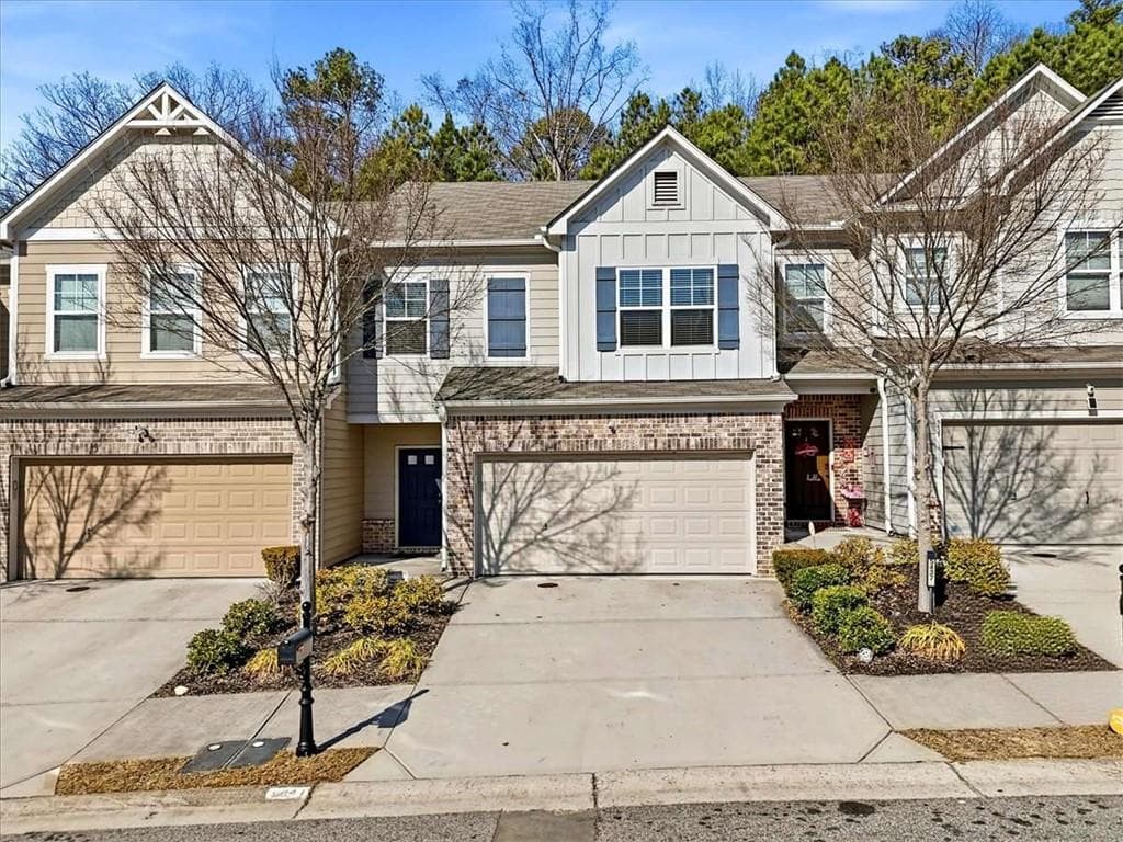 3 bedroom, 3 bathroom, 1,804 sq ft townhouse sold at 5441 Cascade Ridge, Atlanta, GA 30336