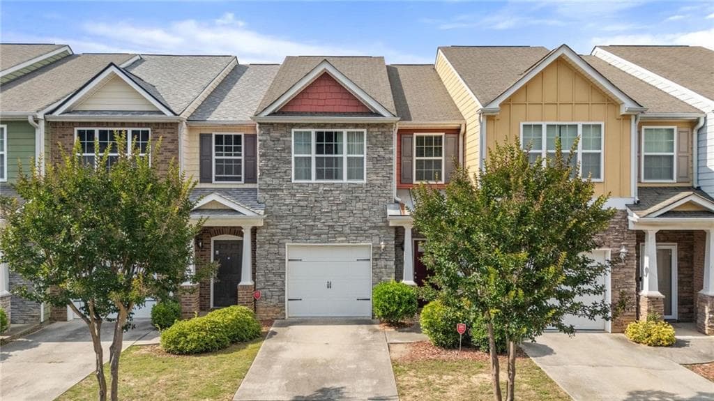2 bedroom, 3 bathroom, 1,432 sq ft townhouse sold at 2611 Haligan Point, Riverdale, GA 30296