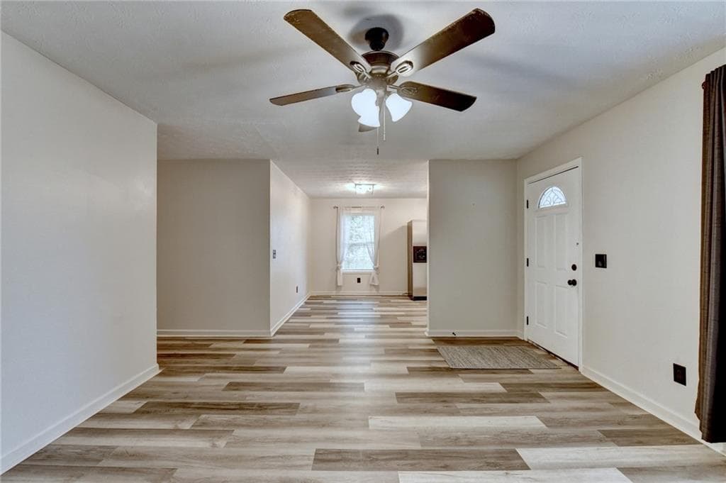 4 bedroom, 2 bathroom, 1,452 sq ft single family residence for sale at 801 Davis Street, Monroe, GA 30655 — photo 7