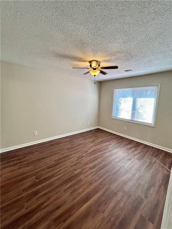 2 bedroom, 2 bathroom, 928 sq ft townhouse for rent at 7015 Sand Wedge Circle, Kennesaw, GA 30144 for $1,750 a month — photo 9