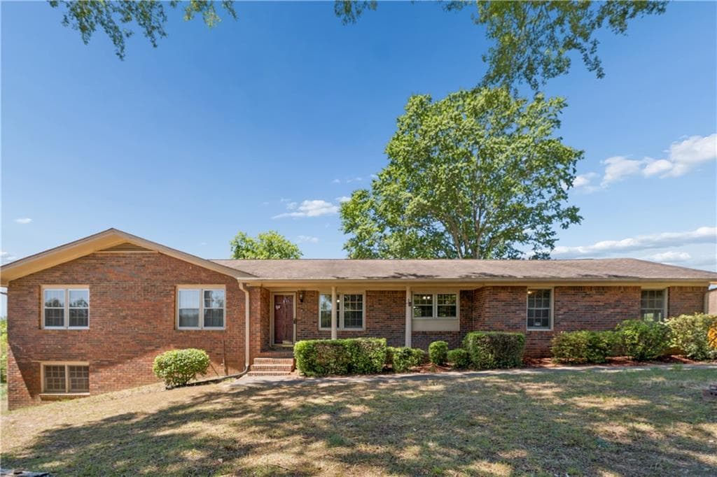 3774 Friendship Circle, Buford, GA 30519 — most recent listing photo