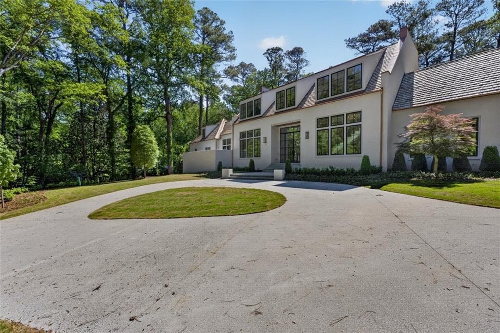 5 bedroom, 7 bathroom, 9,520 sq ft single family residence for sale at 3563 Northside Drive, Atlanta, GA 30305 — photo 5
