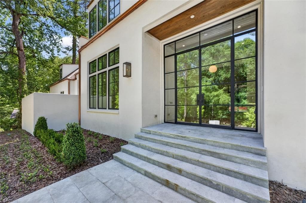 5 bedroom, 7 bathroom, 9,520 sq ft single family residence for sale at 3563 Northside Drive, Atlanta, GA 30305 — photo 6