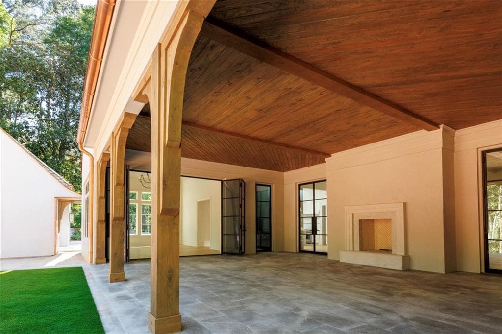 5 bedroom, 7 bathroom, 9,520 sq ft single family residence for sale at 3563 Northside Drive, Atlanta, GA 30305 — photo 9