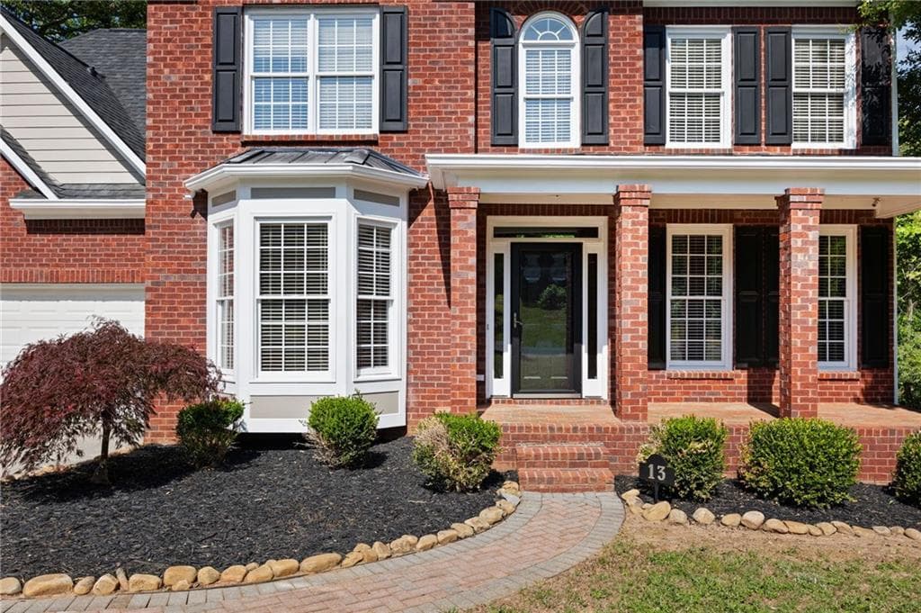 4 bedroom, 3 bathroom, 3,222 sq ft single family residence under contract at 13 Royal Lake Drive, Cartersville, GA 30120 — photo 2